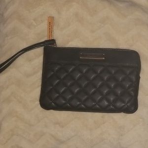 Jones New York signature clutch black